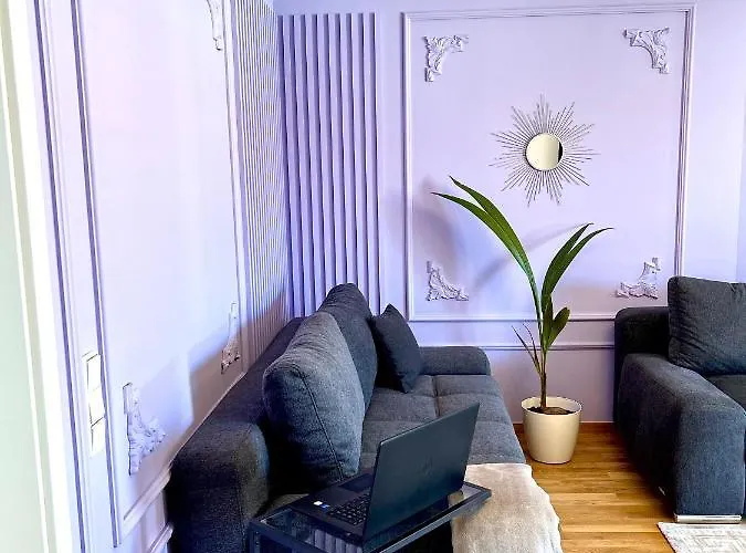 Апартаменты Leon Art